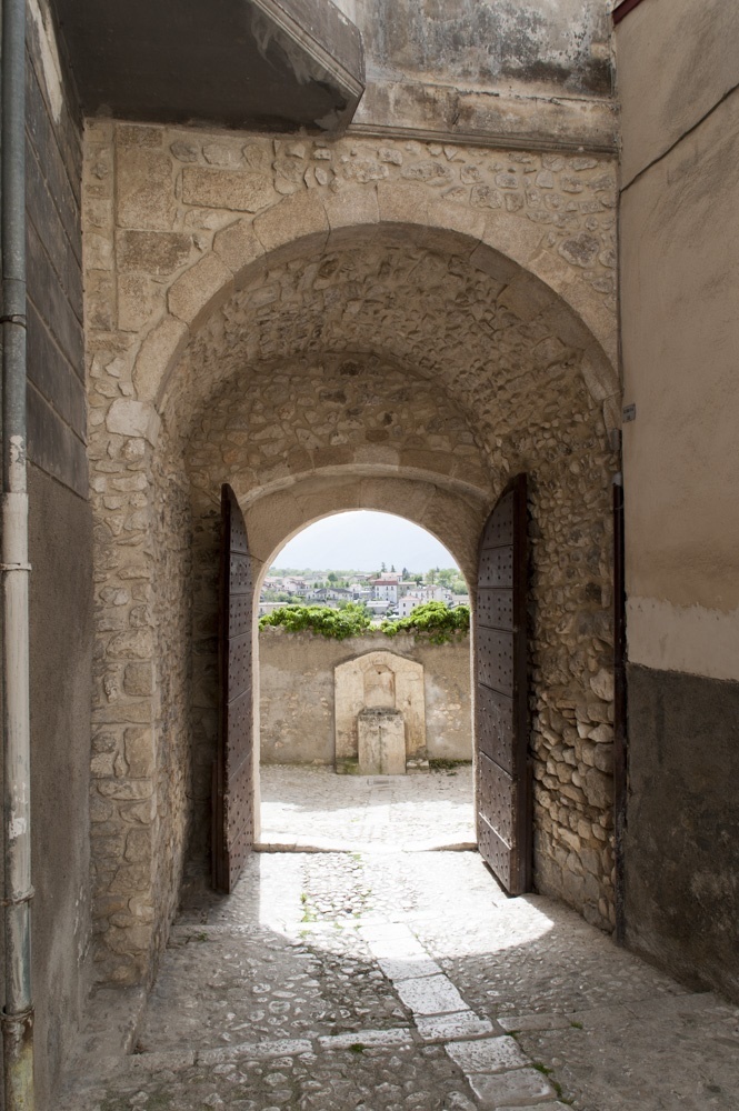 Visit Sulmona Porta Molina