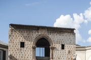 2) Porta Napoli