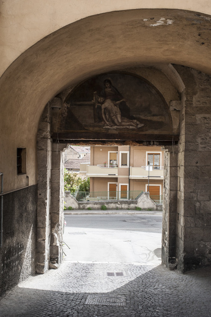 Porta Santa Maria della Tomba